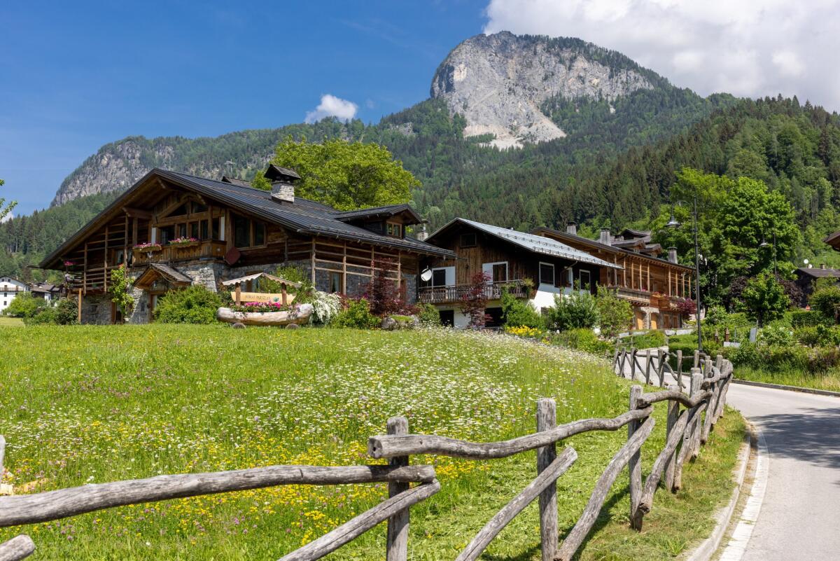 Unesco, la Dolomiti Mountain School indaga la rigenerazione dei paesaggi montani - 