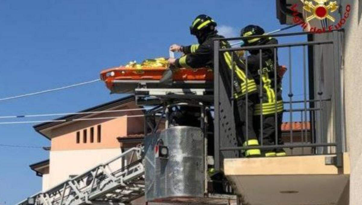 Infortunio sul lavoro a Pordenone: soccorso un operaio - 