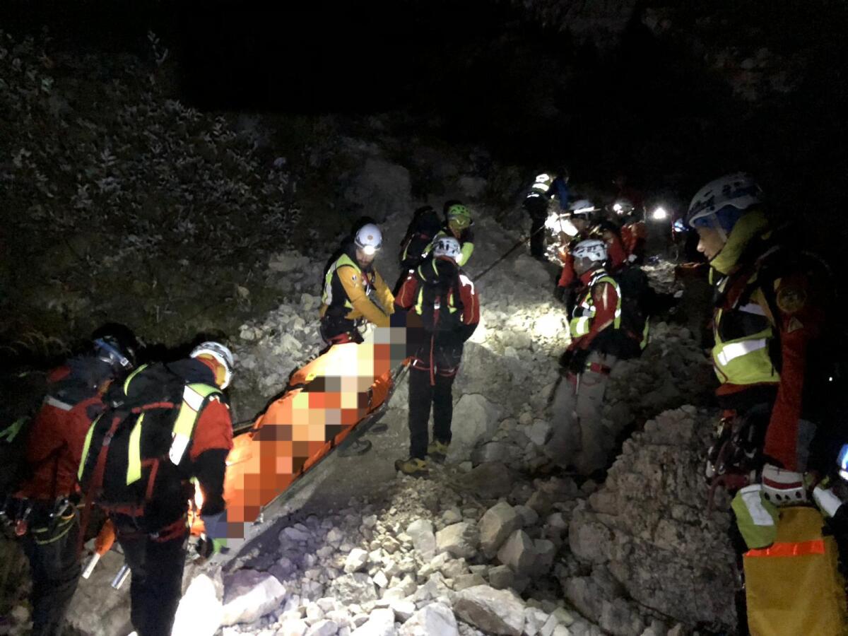 Tragedia nella notte, uccide un cinghiale poi precipita: morto cacciatore 49enne - 