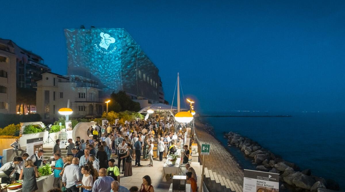 Dinner Show di Fvg Via dei Sapori sul lungomare di Grado il 28 giugno 2022 - 