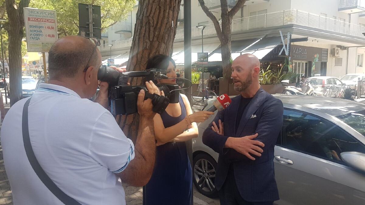 Episodi di violenza a Jesolo sempre più frequenti: rinforzi, droni e check point agli ingressi - 