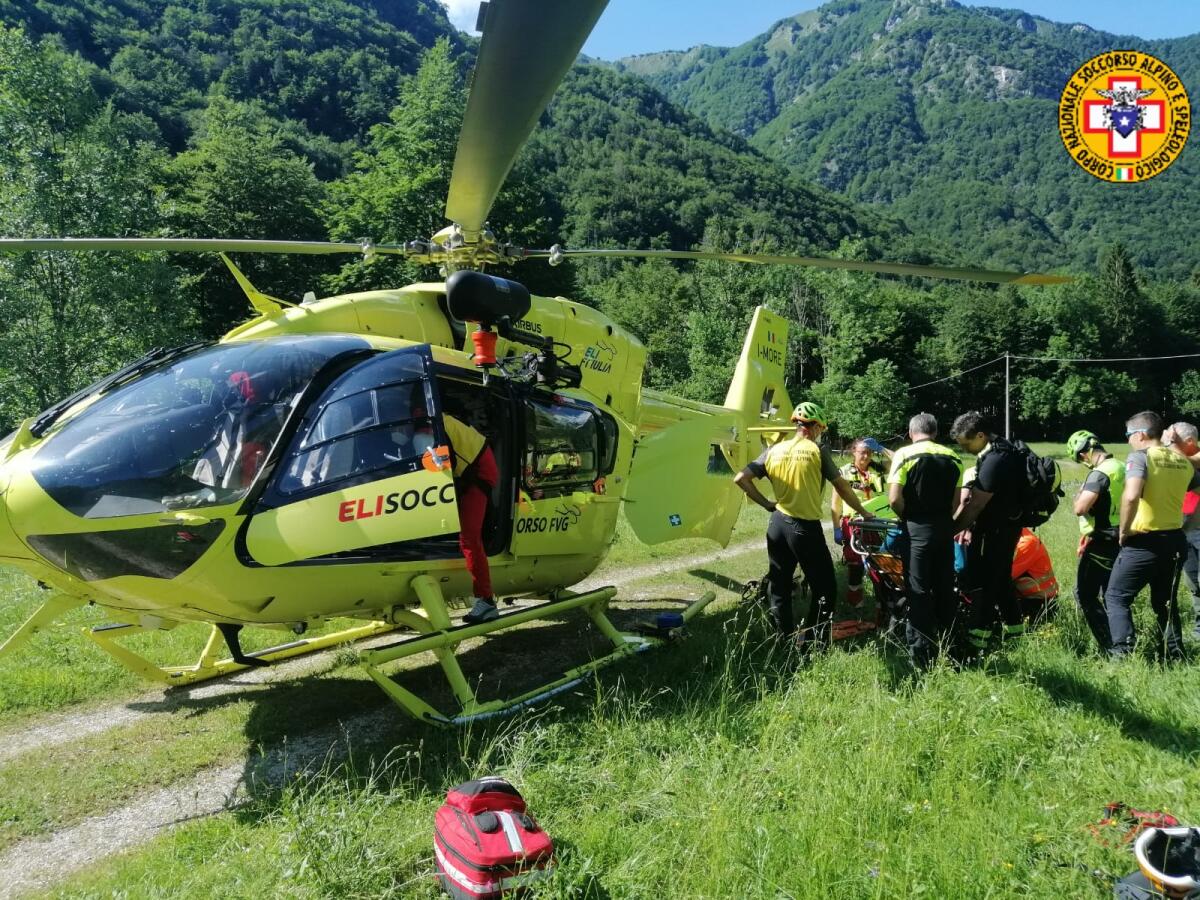 Malborghetto e Taipana, soccorsi due turisti caduti sul sentiero - 