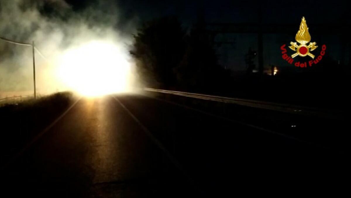 Scoppia una bomba al fosforo nel cantiere della Tav. Ferrovia e strade chiuse - 