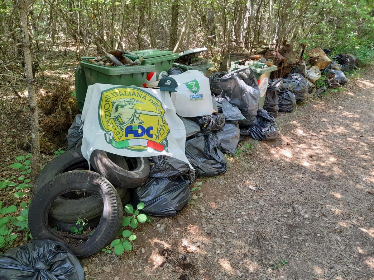 In Fvg oltre 5600 kg di rifiuti raccolti in attività di ripristino di aree problematiche - 
