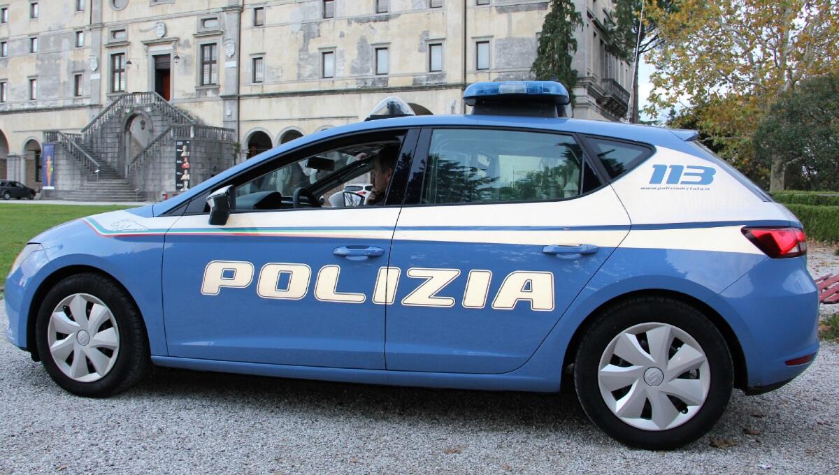 Violenze di ogni tipo a moglie e figlie: allontanato 46enne nordafricano - 