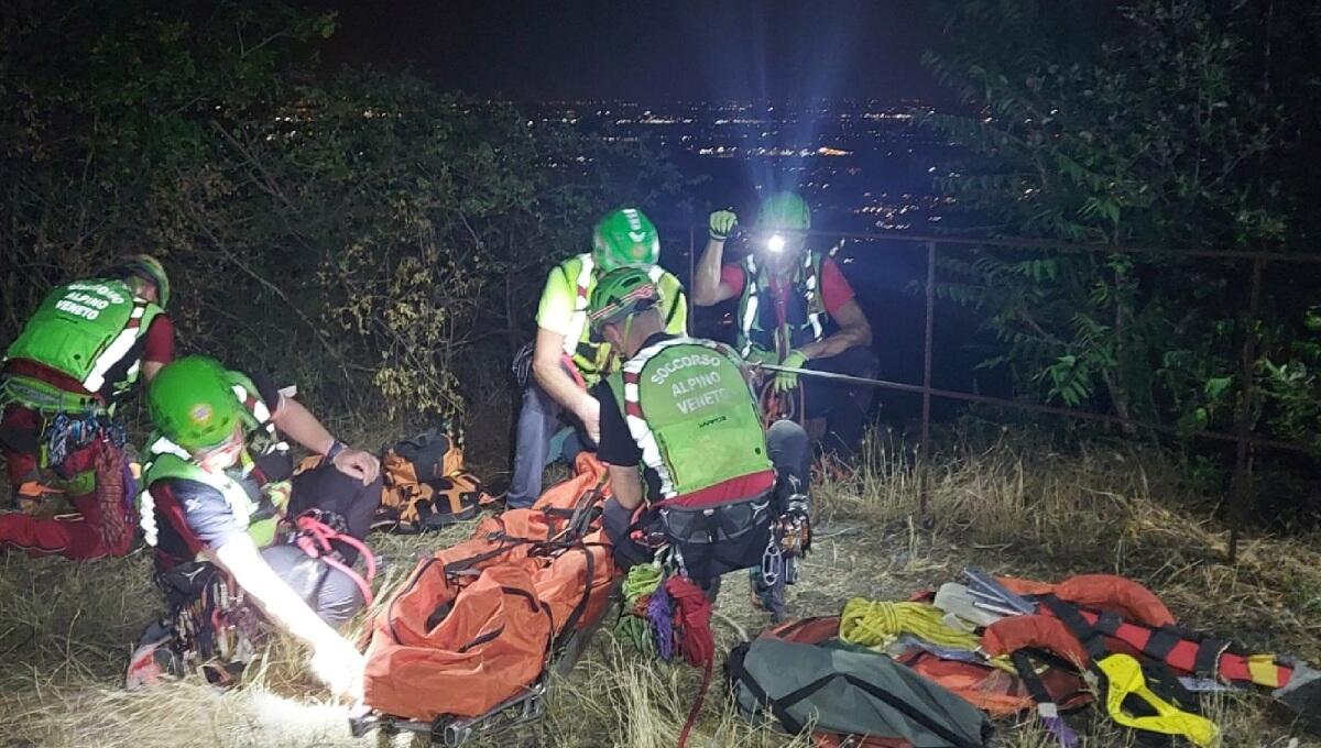 Rocca Pendice, soccorso nella notte freeclimber infortunato - 