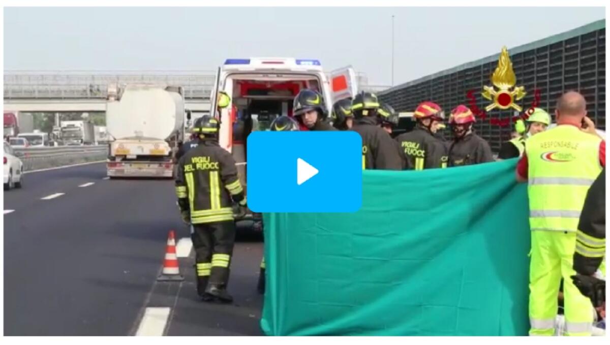 Tamponamento in A4 tra Tir ed un'auto: 4 feriti, anche 2 minori - 