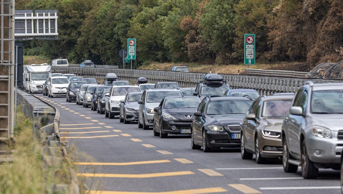 Prima giornata da bollino nero in autostrada: 190 mila transiti - 