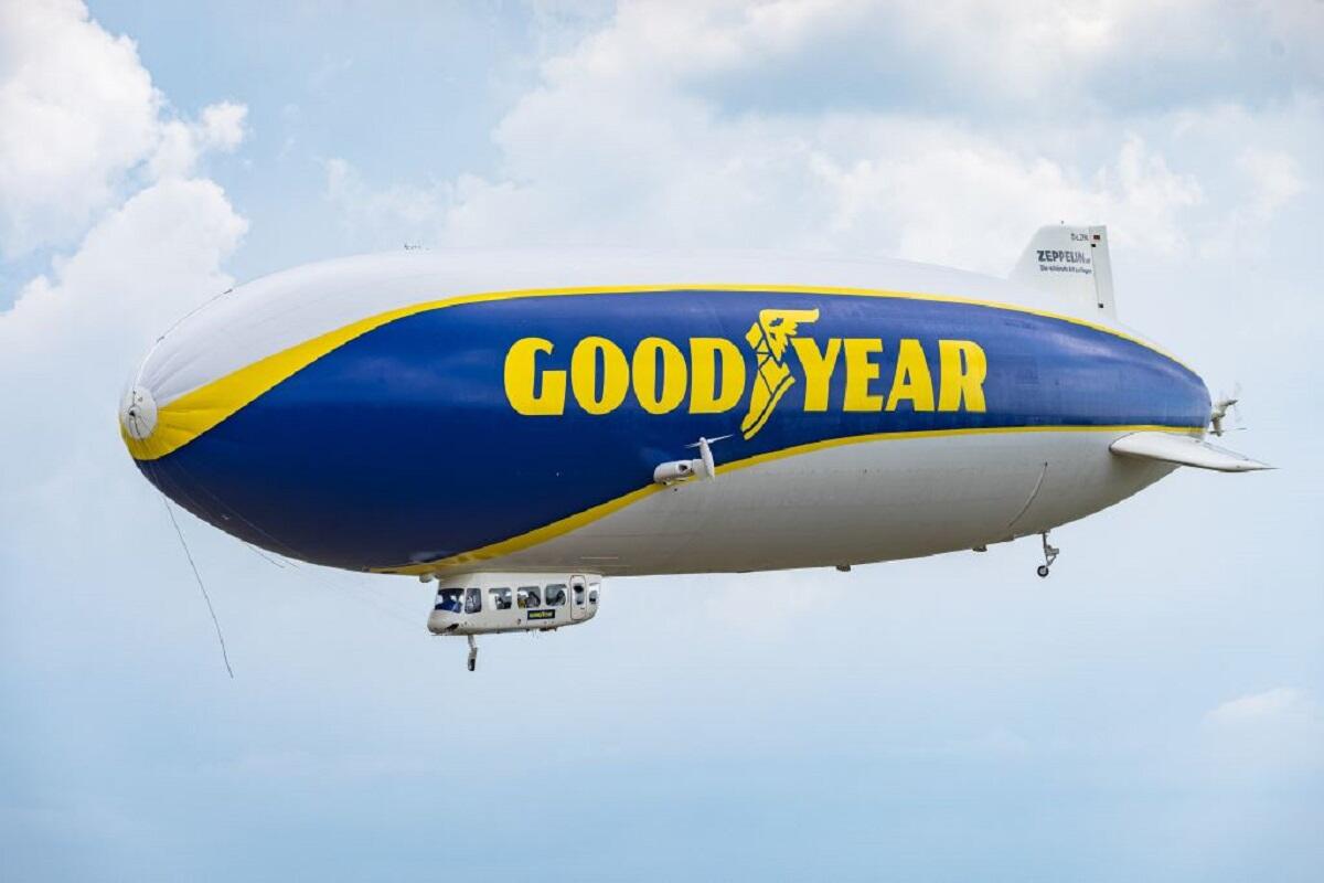 Il dirigibile Goodyear oggi, 11 luglio 2022, sorvola Gorizia - 