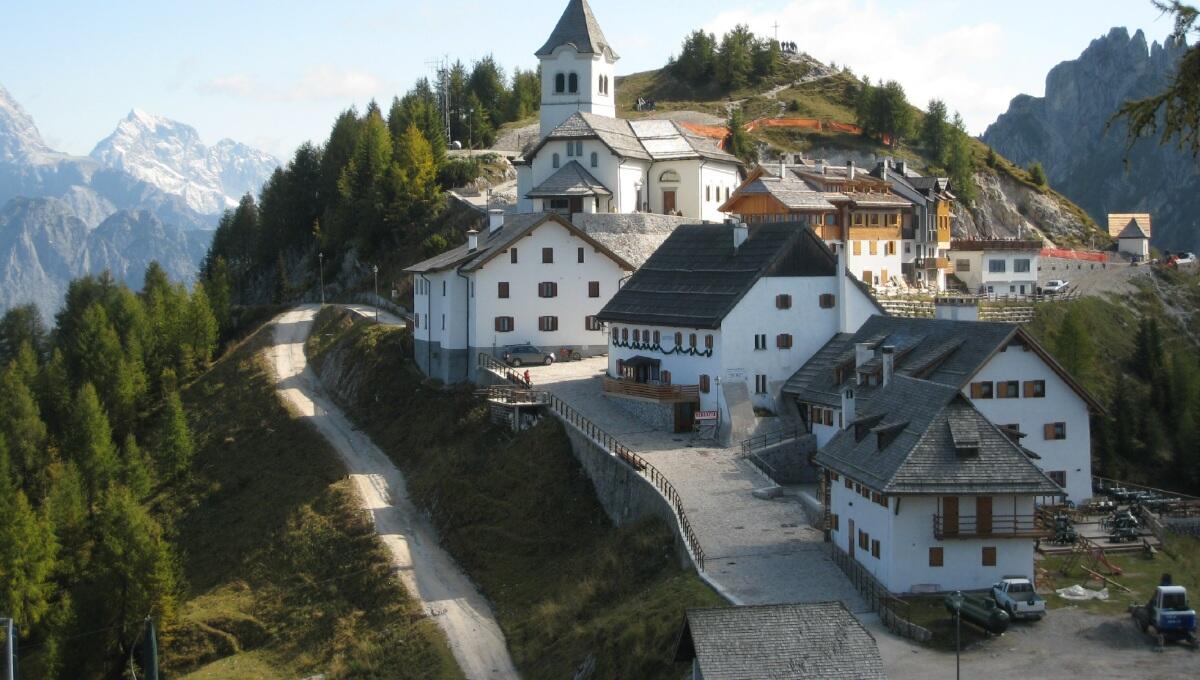 Si perdono scendendo dal Monte Lussari: soccorse due persone - 