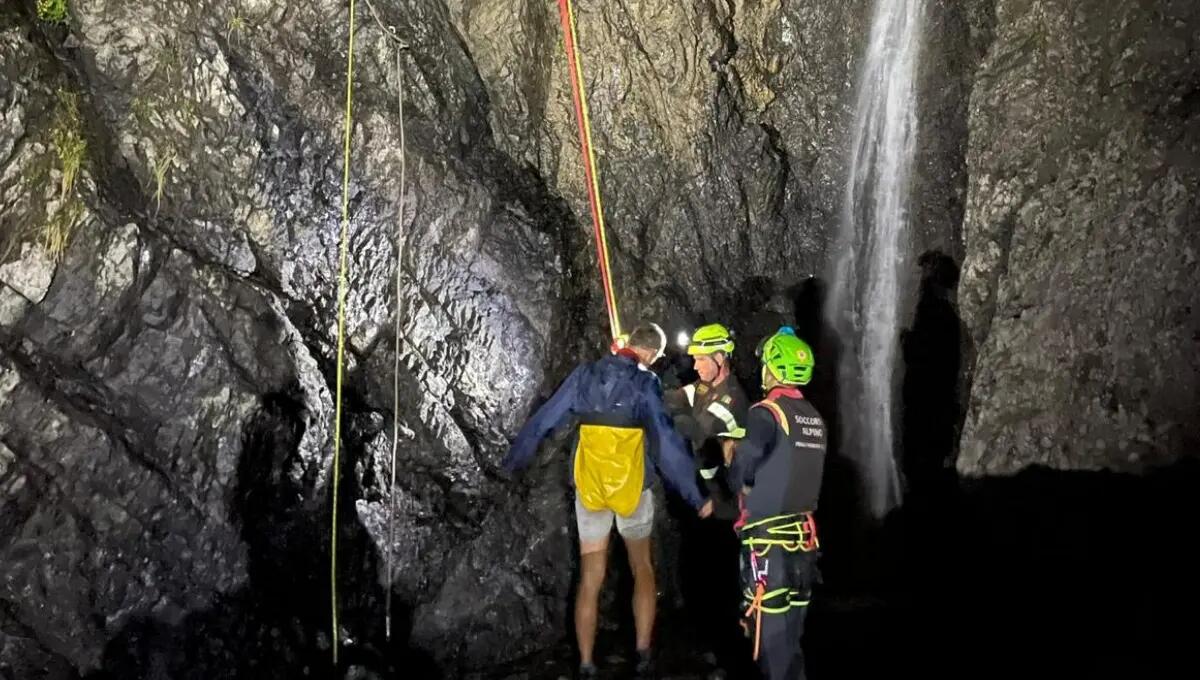 Bloccato tra pareti rocciose: soccorso impegnativo a Forni di Sopra - 