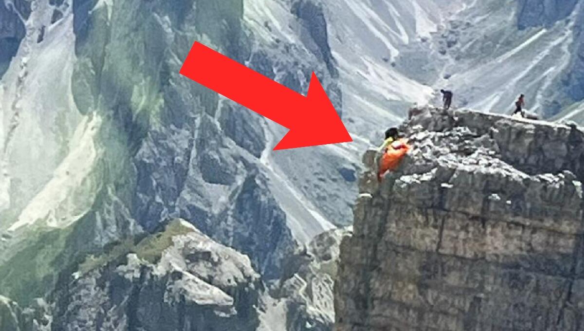 Si schianta con il parapendio sulla Piccolissima di Lavaredo: 40enne soccorso con l'elicottero - 