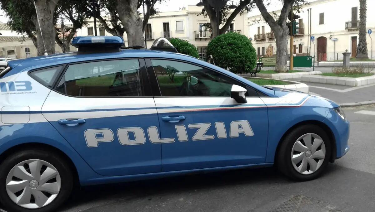 Rapine e furti con strappo: 15enne straniero collocato in comunità - 