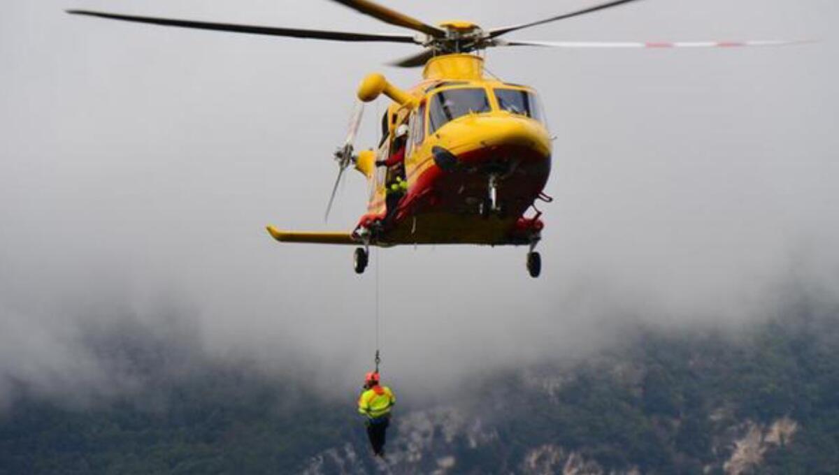 Stremate e infreddolite dalla pioggia a 2500 metri: salvate 2 escursioniste - 