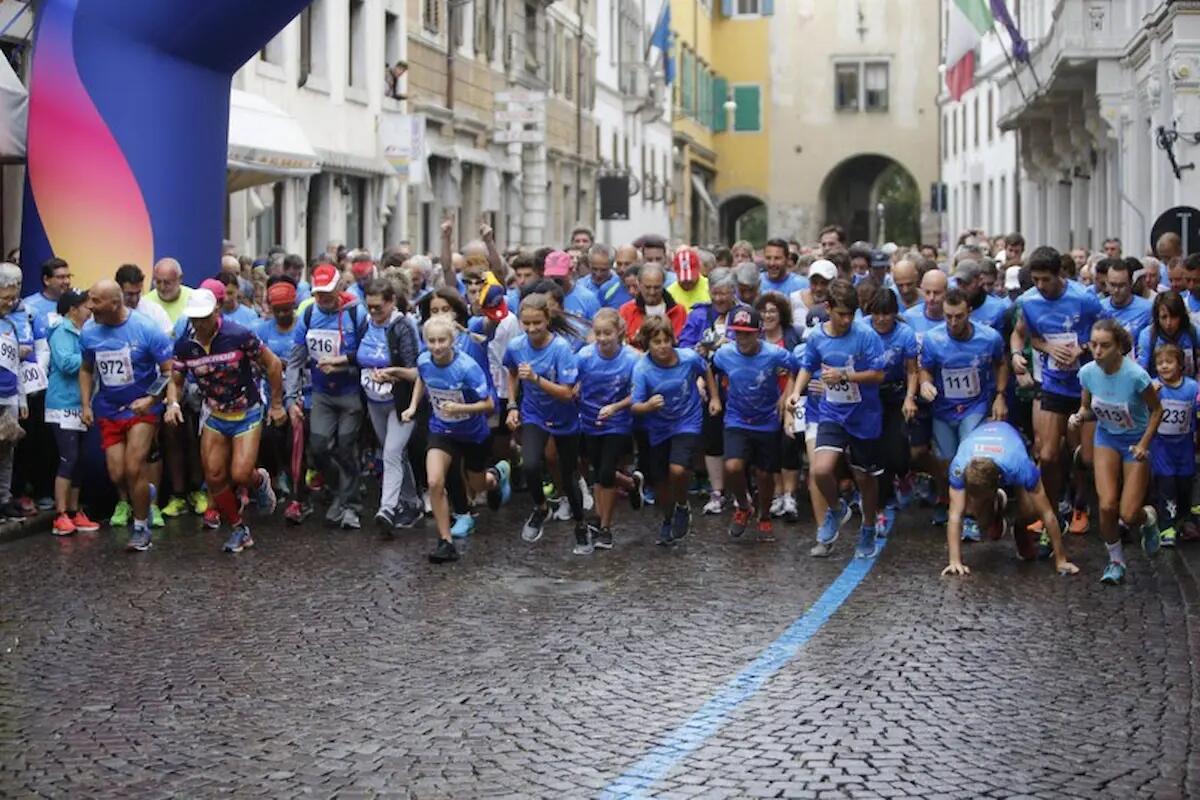 Strade chiuse al traffico per la maratonina Città di Udine, firmata l'ordinanza: i blocchi scatteranno alle 8.30 di domenica 18 settembre - 