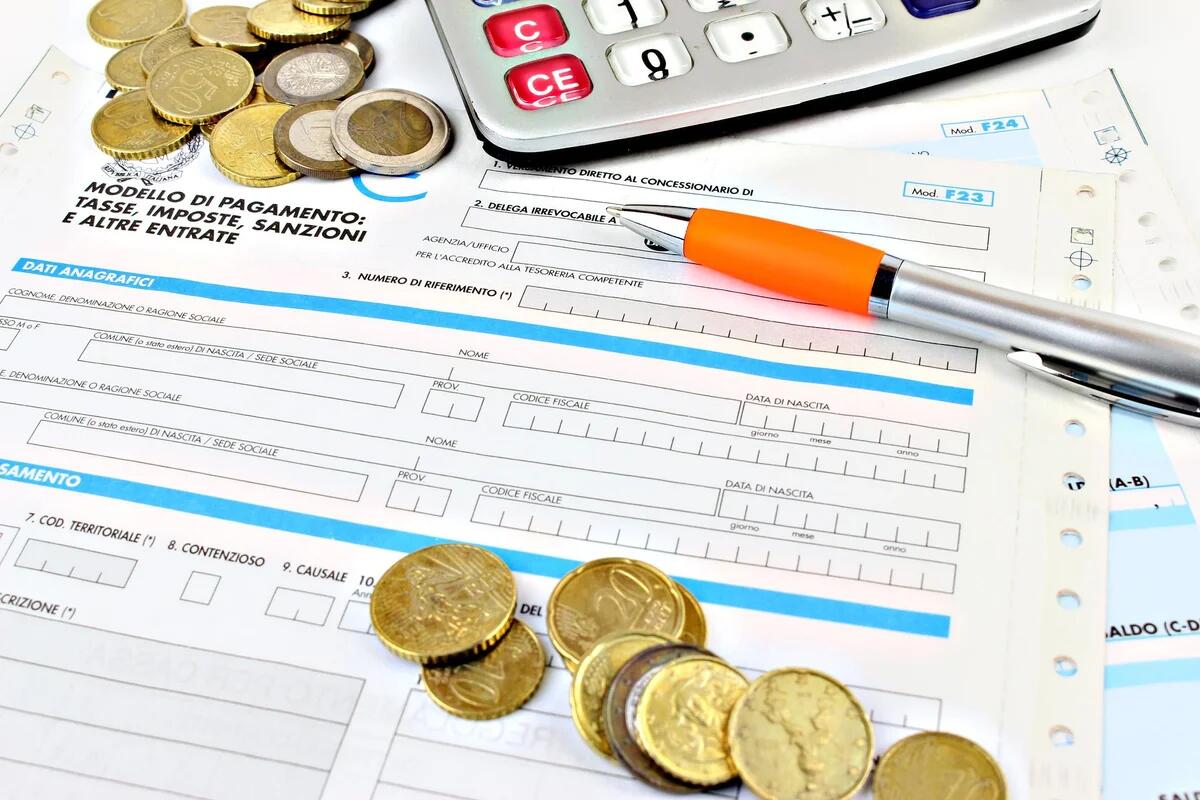 «Se si applicasse la flat tax, 7 su 10 pagherebbero più tasse: giovani, donne e anziani» - 