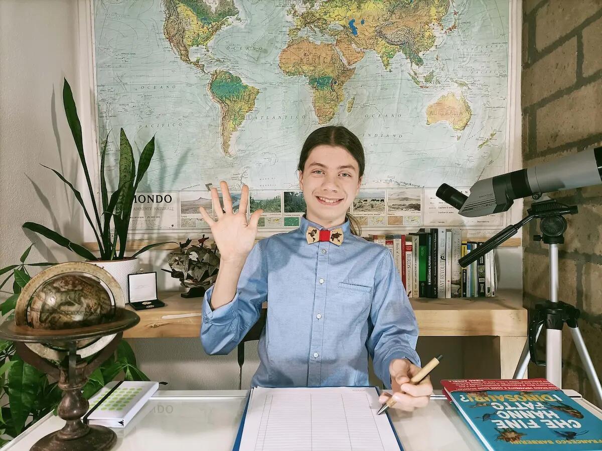 Il giovane divulgatore scientifico Francesco Barberini, incontra a Mestre il pubblico della rassegna - 