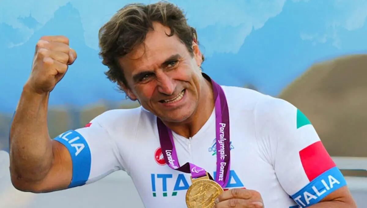 Alex Zanardi rientra a casa: dimesso dall'ospedale di Vicenza - 
