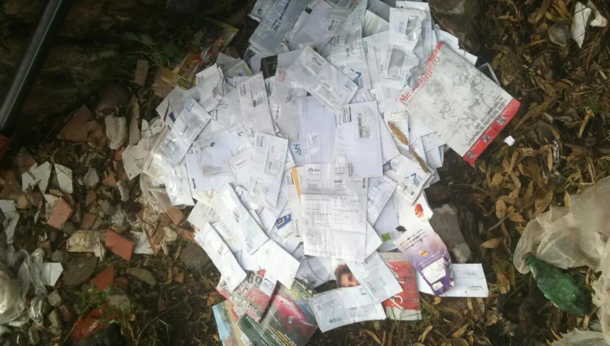 Gettava la posta nell'immondizia invece di consegnarla: beccata una 30enne - 