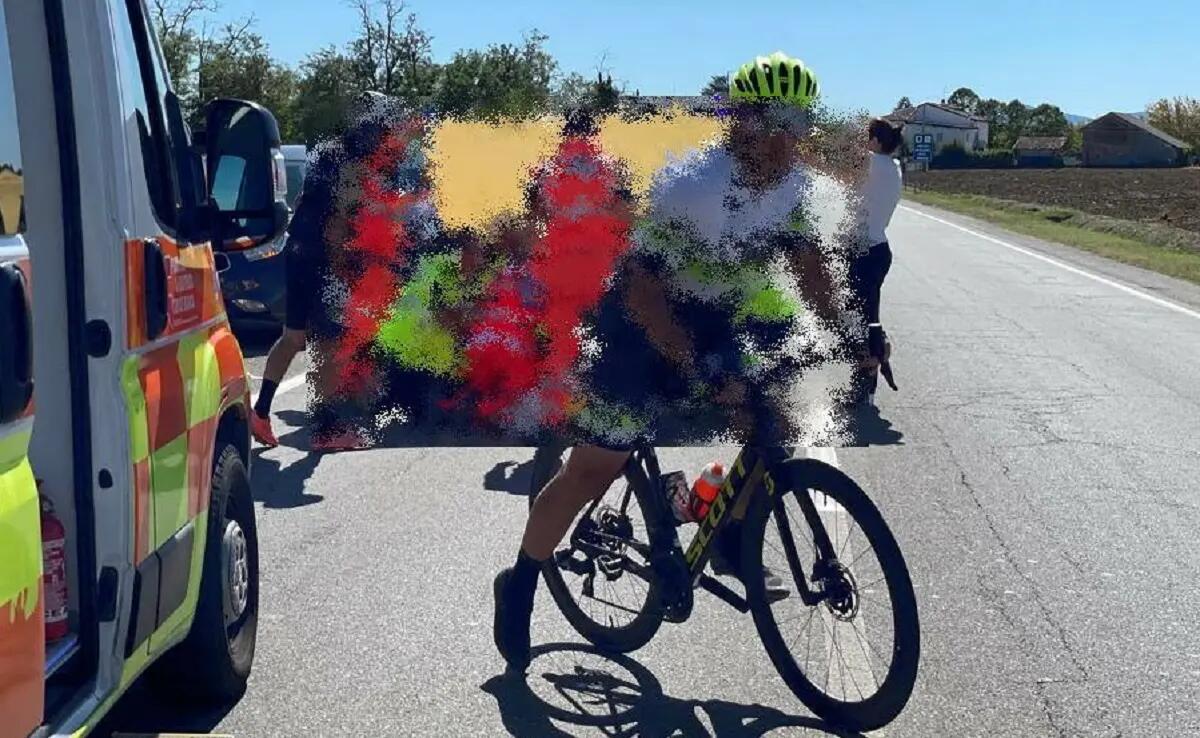 Malore in bicicletta: soccorso e rianimato 58enne in arresto cardiaco - 