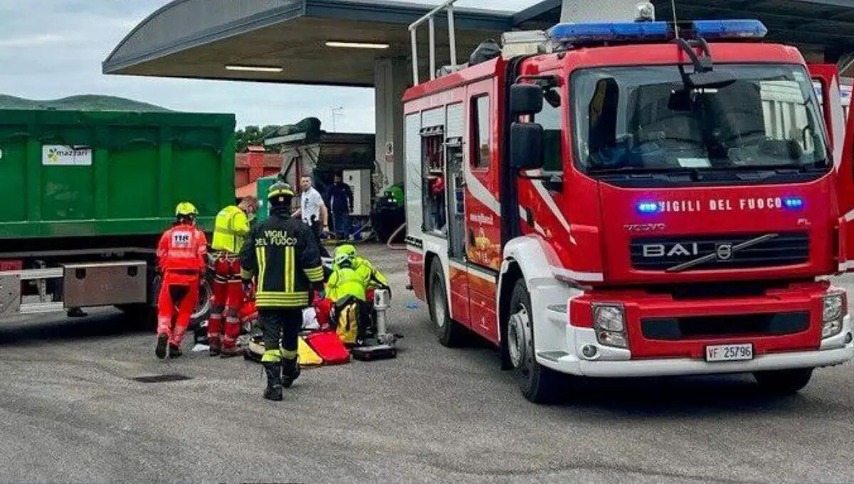 Investita da un autocarro in manovra: grave 50enne - 