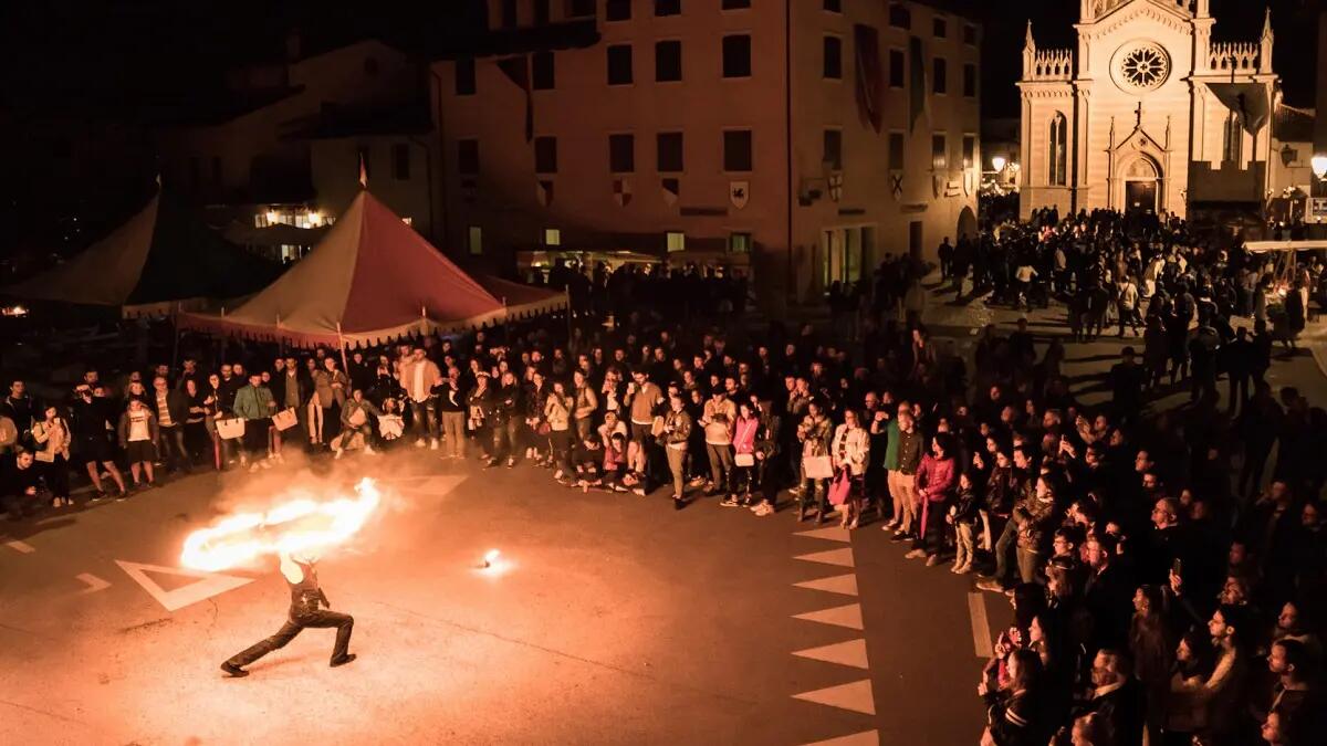 Medioevo a Valvasone, partenza col botto per la rievocazione: grande attesa per la sfilata dei nobili - 