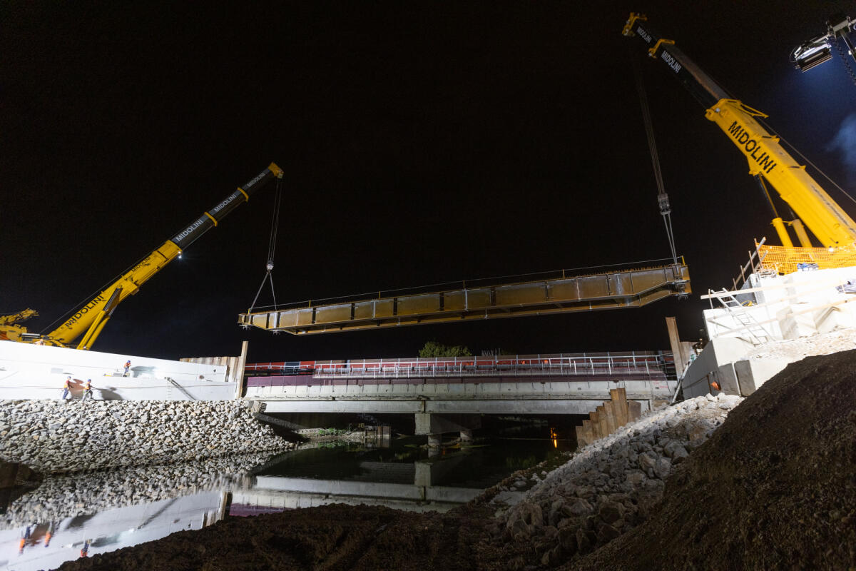 A4, varato nella notte il ponte sul fiume Lemene - 