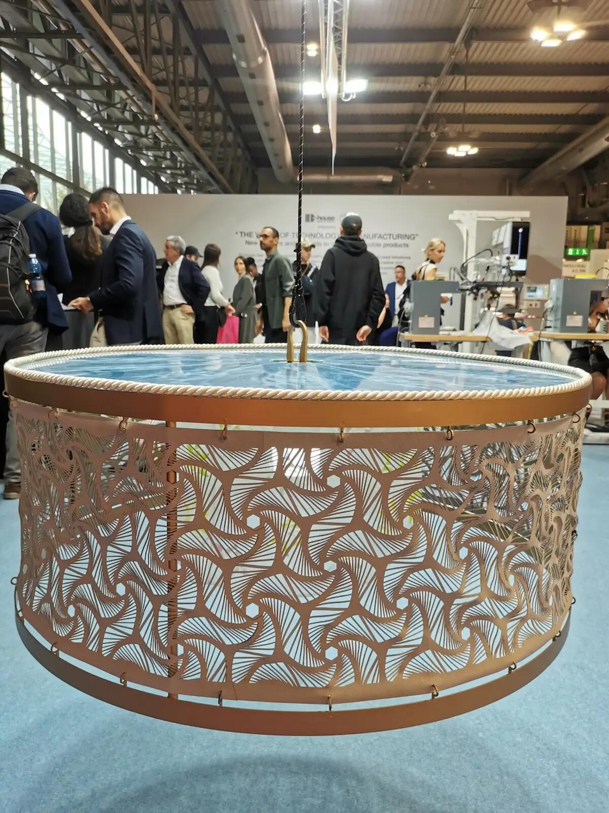 Dinamica® a Milano sperimenta l'innovazione stilistica e la tecnologia responsabile con D-HOUSE - 