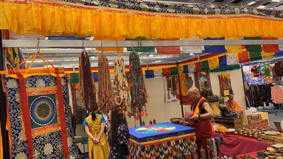 Tuttinfiera: tra monaci tibetani e mito americano, Halloween, collezionismo, sport, giochi, Vintage - 