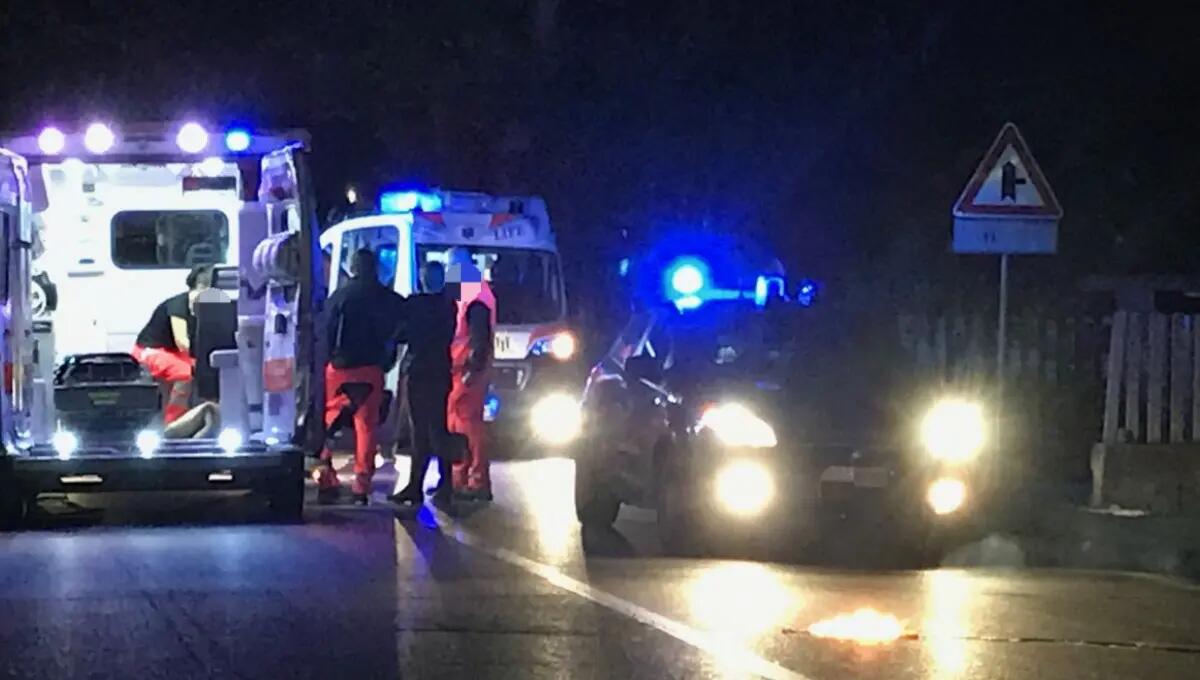 In bici senza luci, tamponato da un'auto: morto il 26enne Matteo Moro - 