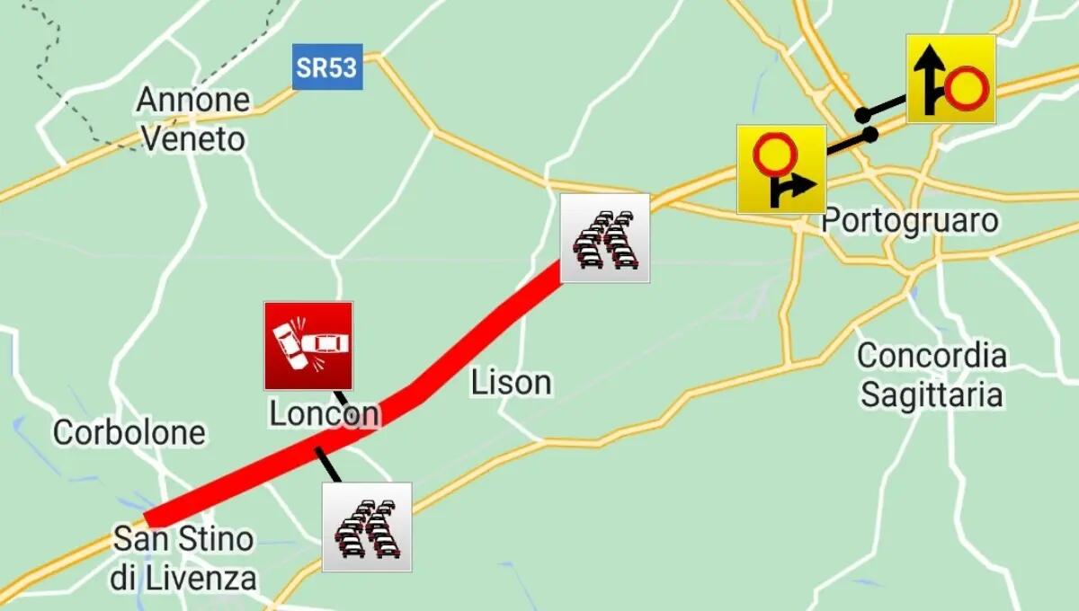 Auto finisce sotto un mezzo pesante: chiusa l'A4 tra Portogruaro e San Stino di Livenza - 