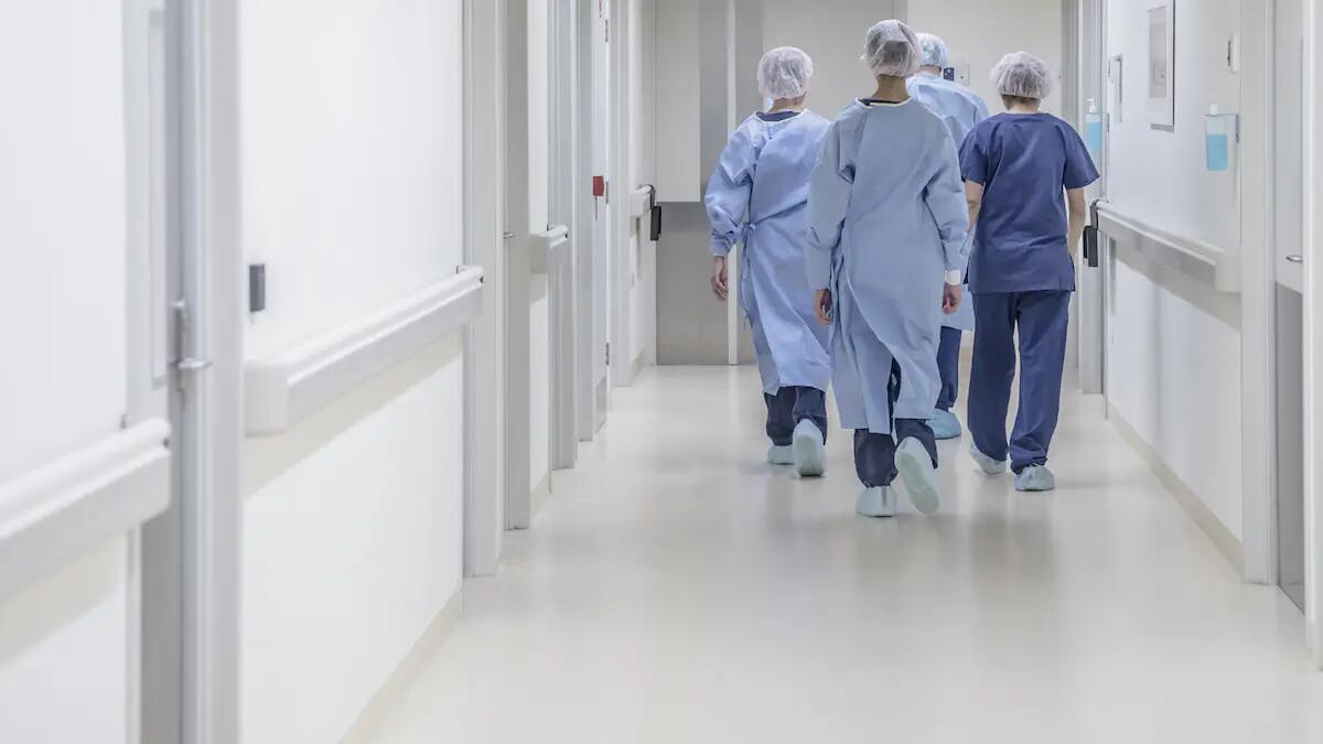 Covid, dal 1° novembre stop obbligo di vaccinazione per i sanitari: tornano al lavoro - 