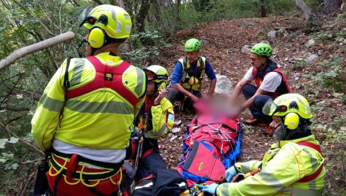 Ruzzola per 20 metri: grave escursionista 54enne - 