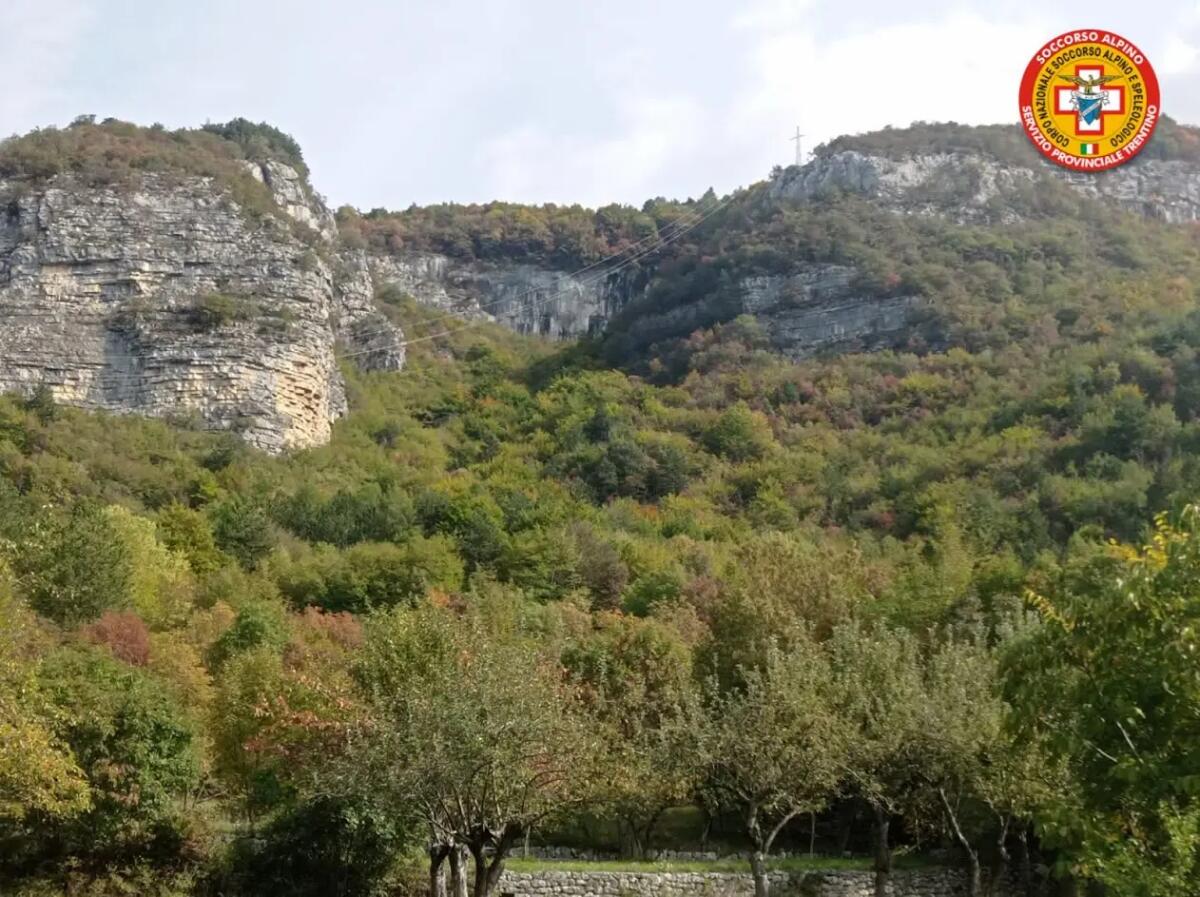 Esce per un'escursione e non rientra più: 76enne trovato morto - 