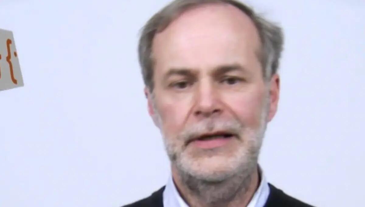 Prof non si presenta in aula, era deceduto per malore: addio a Gabriele Qualizza - 