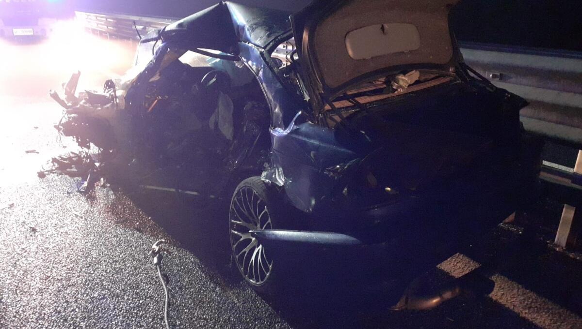 Tragico incidente in A4: morti due giovani. Chi sono le vittime - 