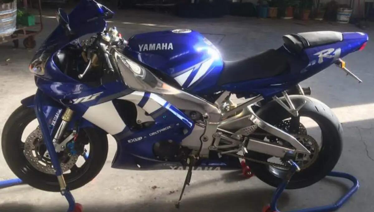 Schianto con la moto contro un palo: morto Patrik Caon - 