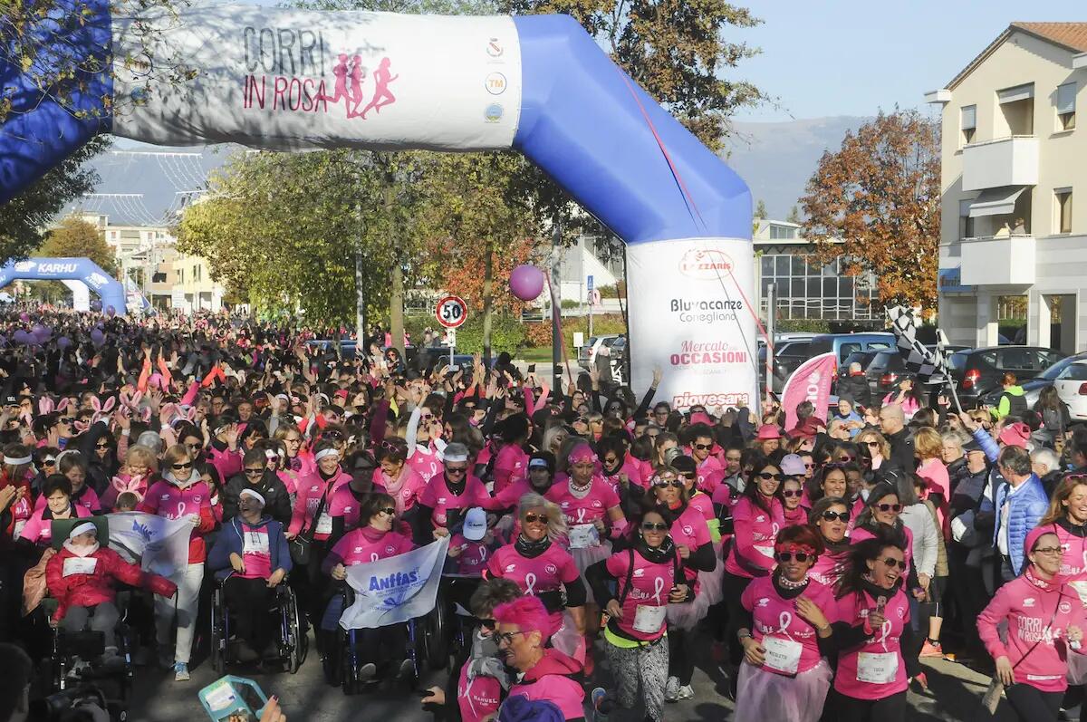 Oltre cento volontari per la Corri in rosa di domenica 13 novembre - 