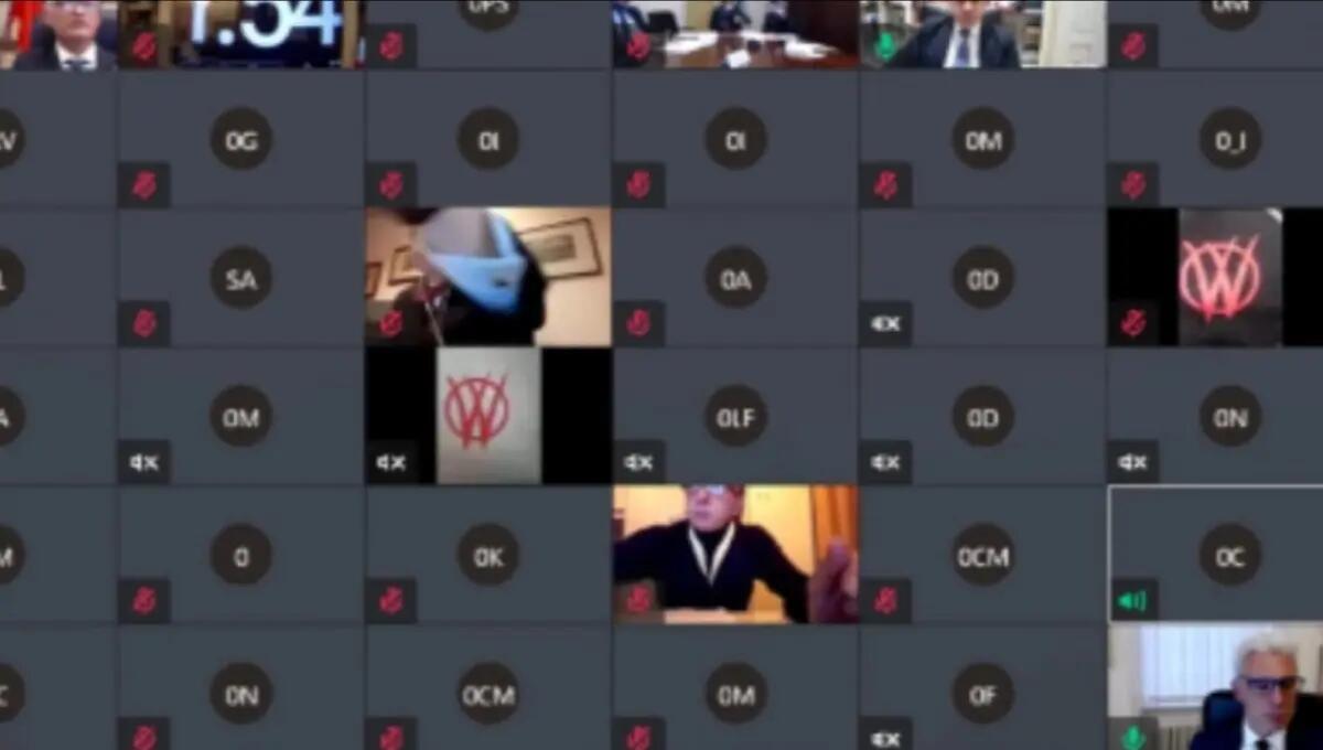 Attacco hacker "No Vax" al Consiglio comunale di Trieste: denunciato 33enne - 