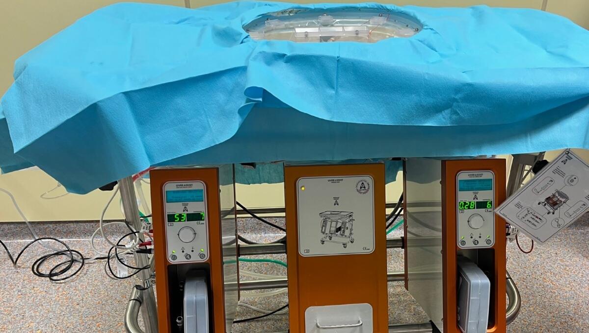 Centro Trapianti Fvg, utilizzata per la prima volta la macchina di conservazione artificiale del fegato - 