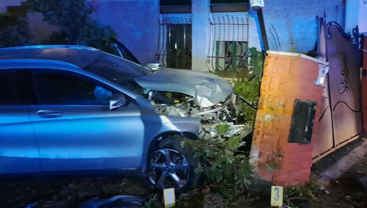 Malore improvviso alla guida dell'auto, si schianta: morto 74enne - 