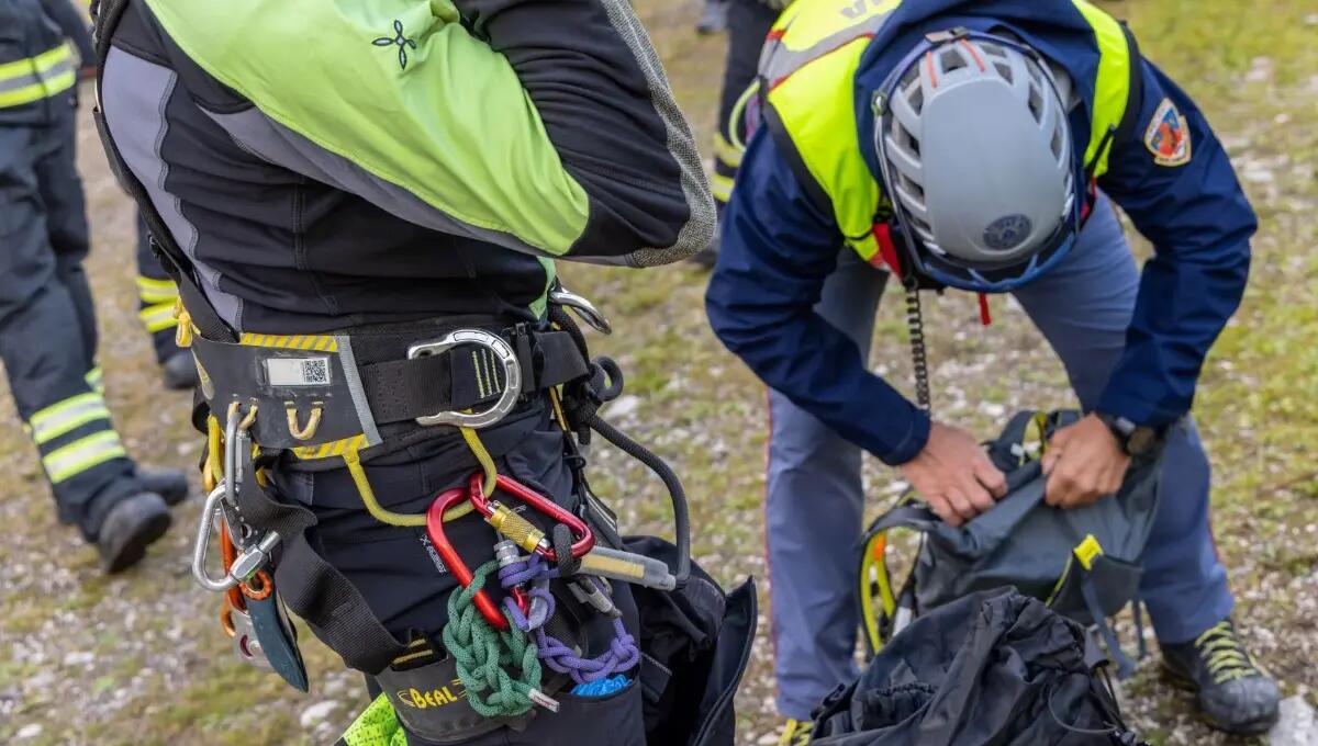 Precipita in un vajo per 20 metri: cacciatore 81enne morto sul colpo - 