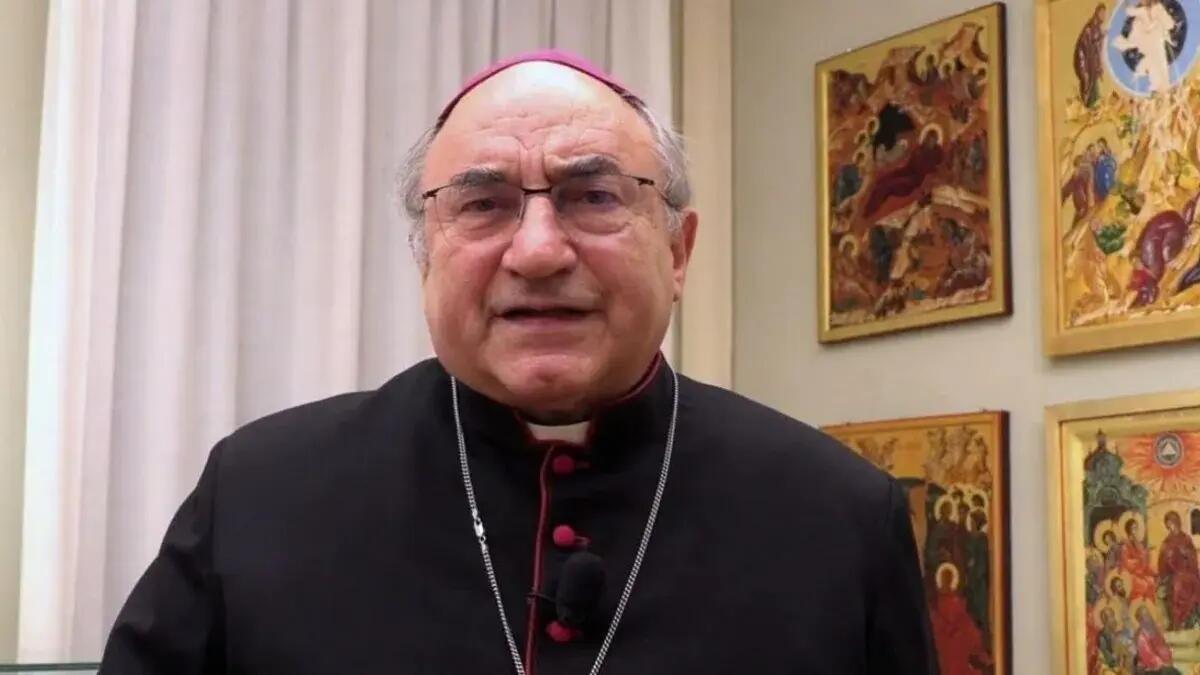Punta male la sveglia, il vescovo dorme e non si presenta alla messa di Mezzanotte -