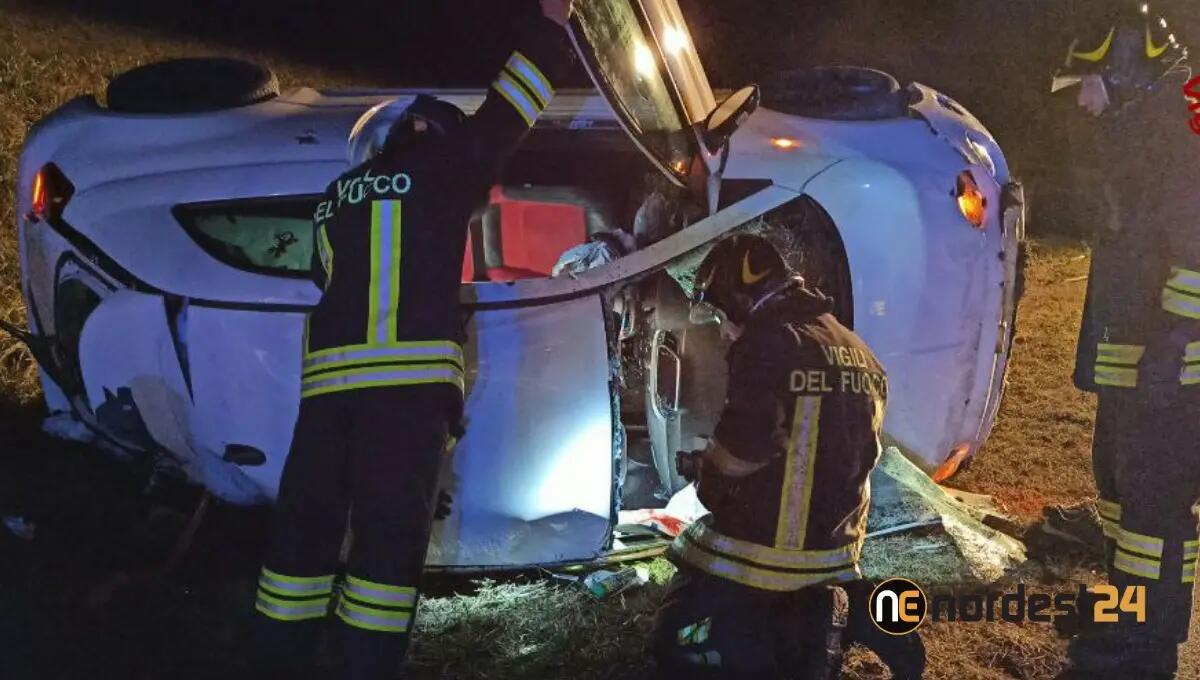 Perde il controllo della Fiat 500 e si ribalta: morto 30enne - 