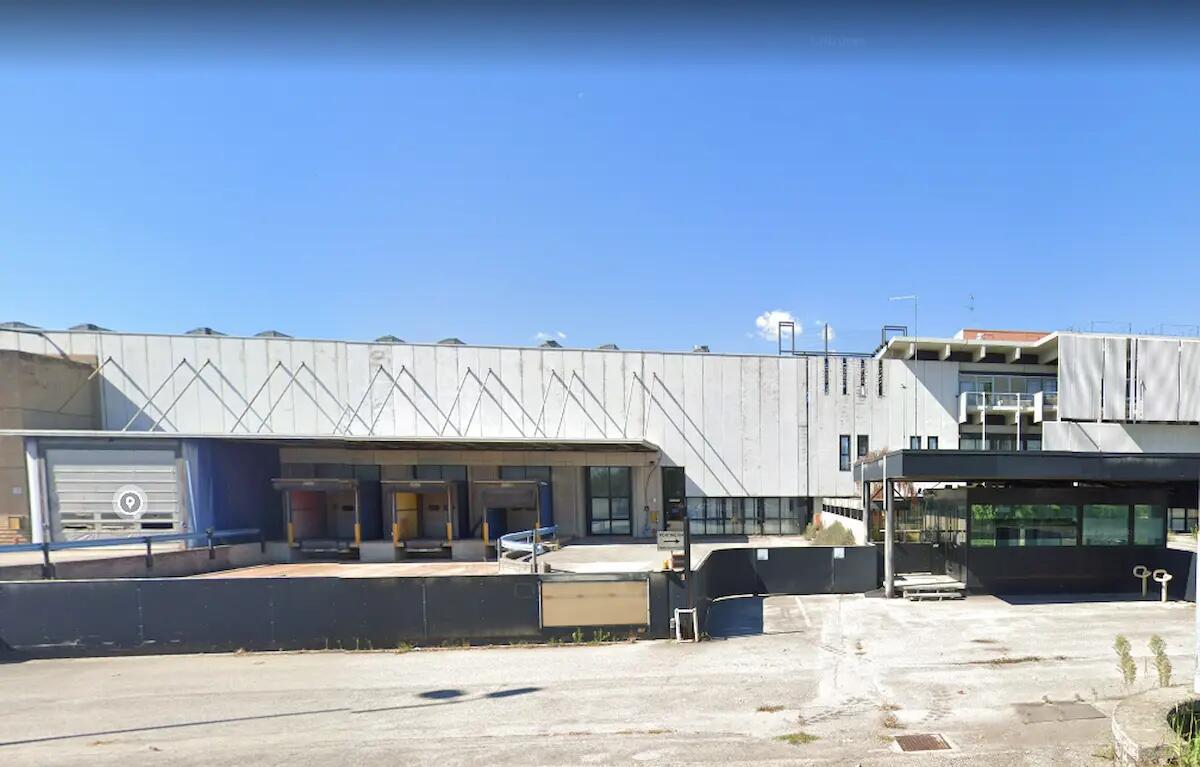 All'asta parte dei beni mobili della ex Stefanel Spa in amministrazione straordinaria, si inizia dalle auto aziendali - 
