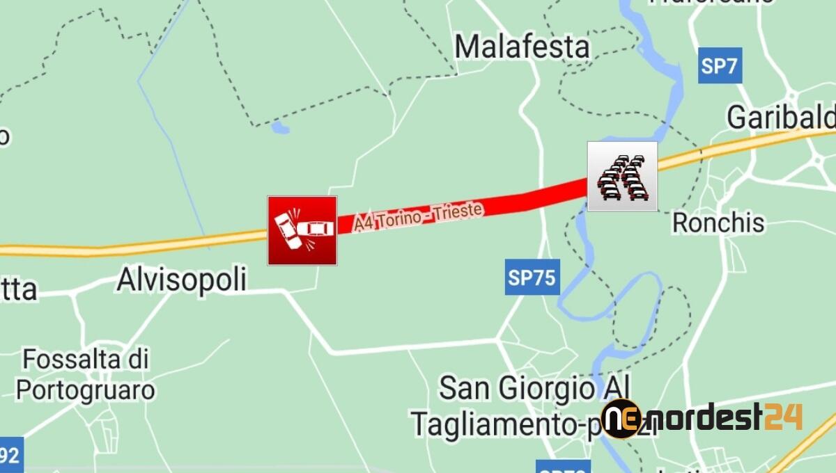Scontro tra mezzi pesanti in A4 tra Latisana e Portogruaro: un ferito grave -