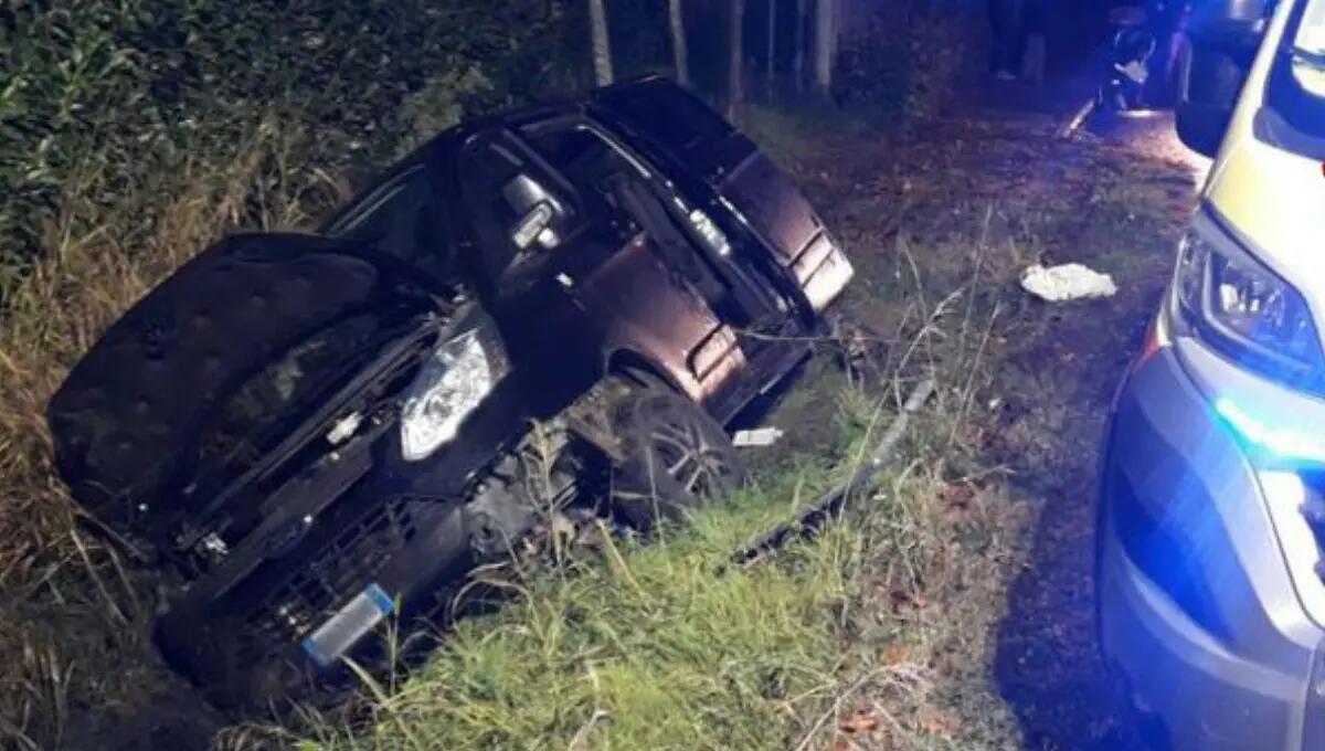 Malore al volante del furgone, 47enne morto sul colpo - 