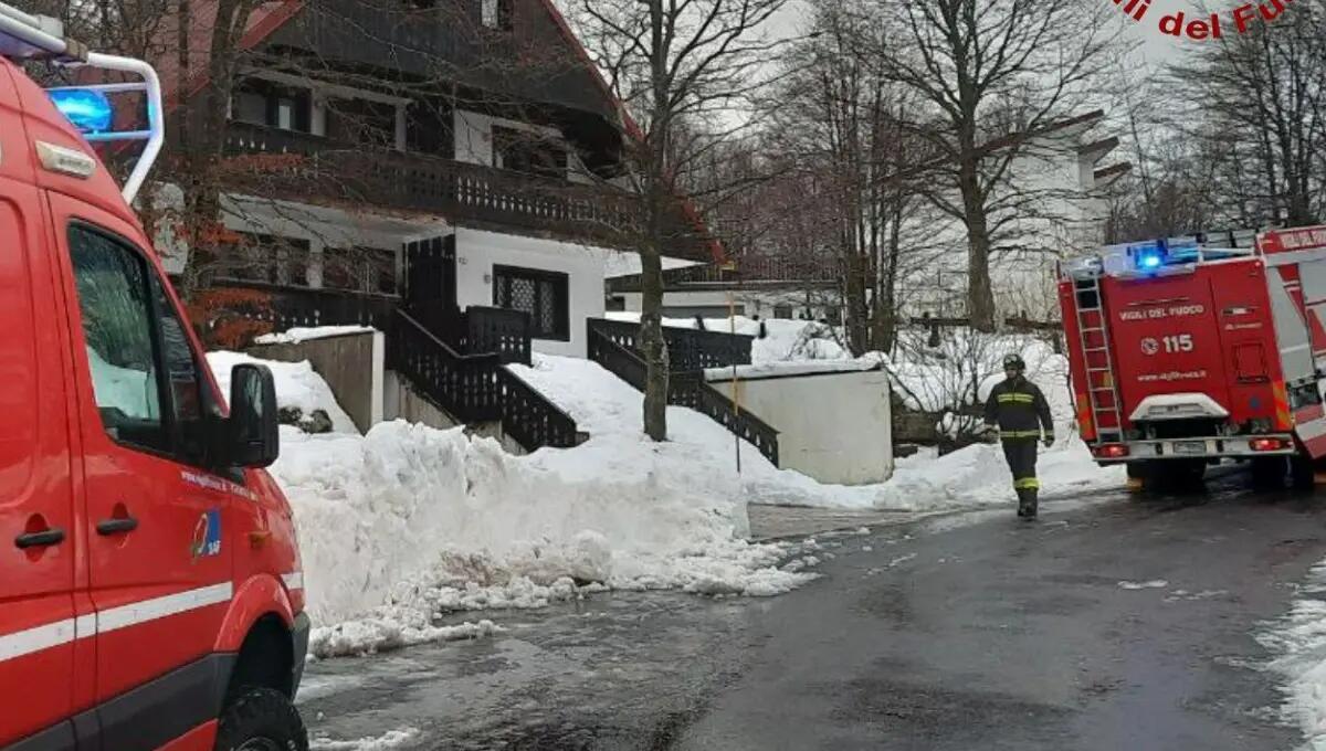 Prende fuoco la canna fumaria: momenti di paura a Piancavallo - 