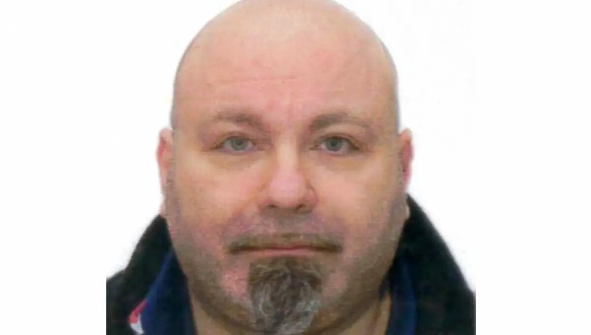 Pertegada, malore fatale sul divano a casa: morto il 53enne Fabio Santangelo -