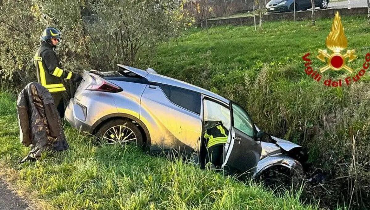 Violento scontro frontale lungo la Pontebbana: due feriti - 